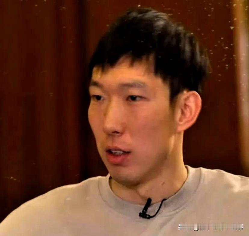 最近周琦道出了自己无法立足NBA的一些原因
亚洲球员想要立足NBA实在是太难了