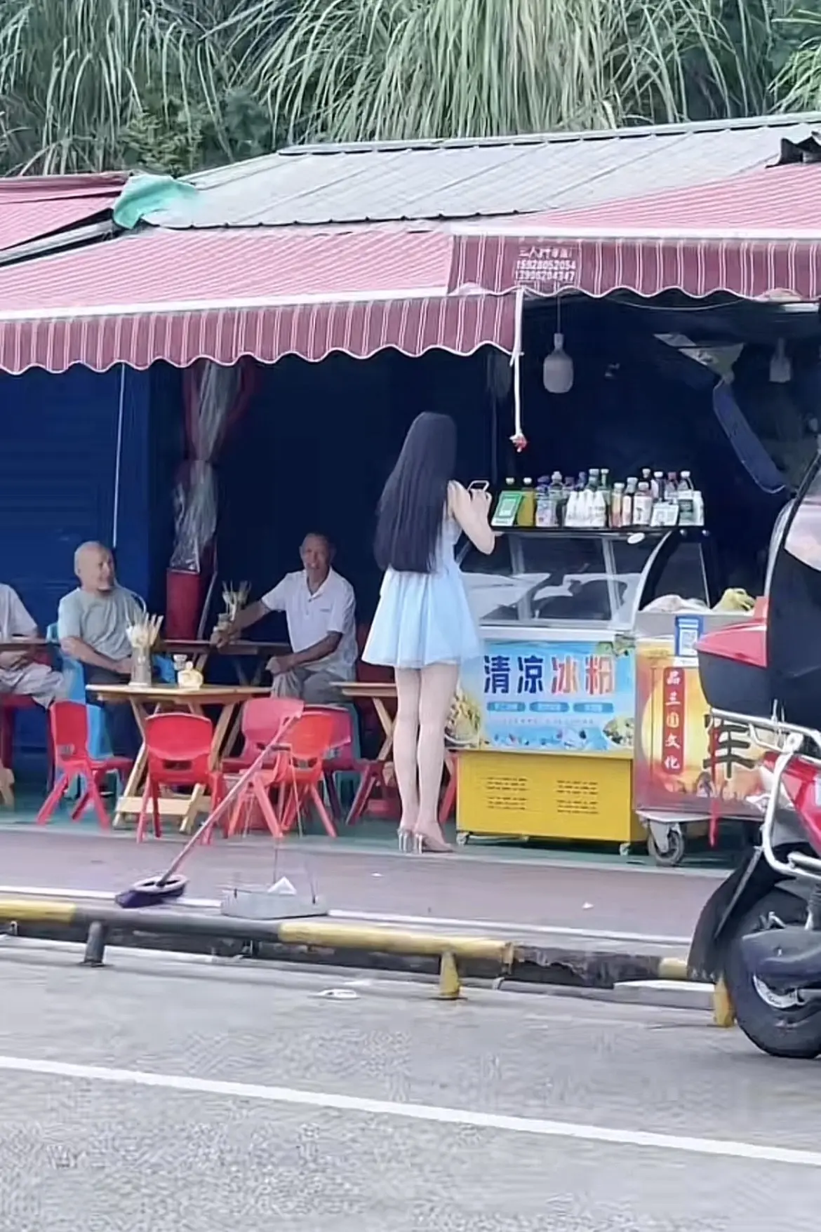 路人视角 穿搭 大长腿