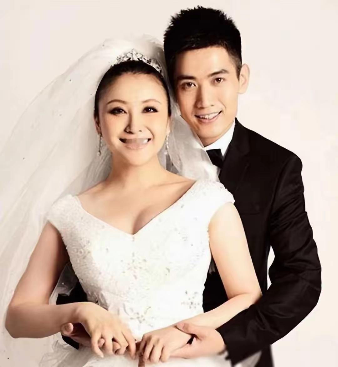 天呐，真的不敢相信他俩是一对，太不可思议了，有点蒙圈了 ​​​