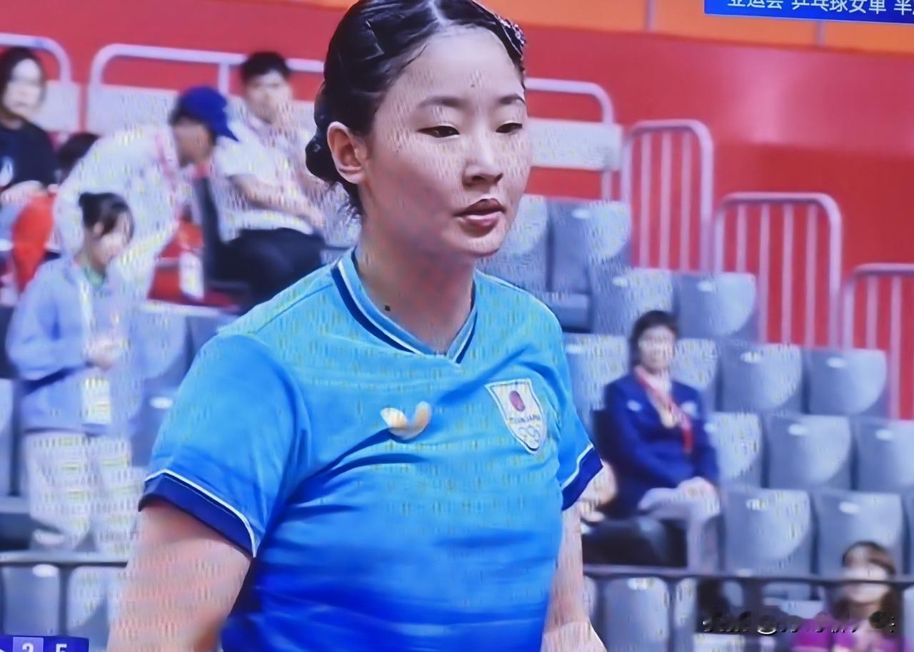 张本美和扳回一局！
连丢三局之后，张本美和在第四局打得非常凶悍，开局5:2领先！