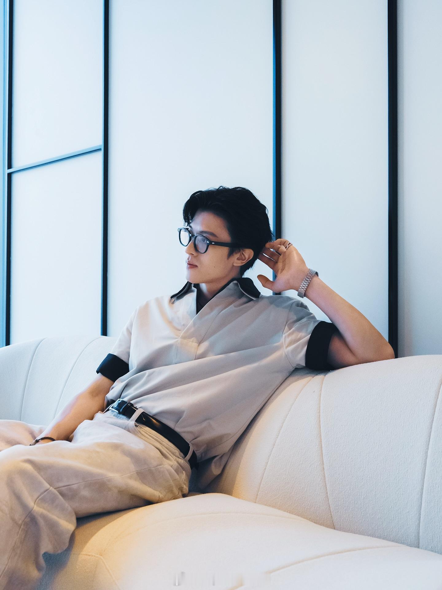 幸卓輝  商务精英男修。有这样的男同事，我上班不知道得多积极