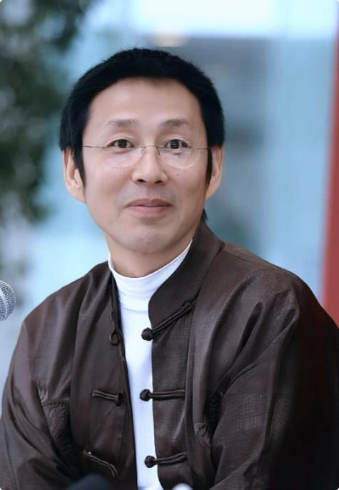 陈道明醍醐灌顶的一句话：“男人最傻的事，就是今天请这个朋友喝酒，明天请那个兄弟吃