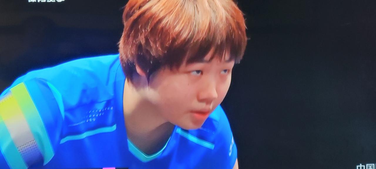 大丫头3:1逆转早田希娜，晋级八强！
首局大丫头不太适应早田希娜的发球和打法，输