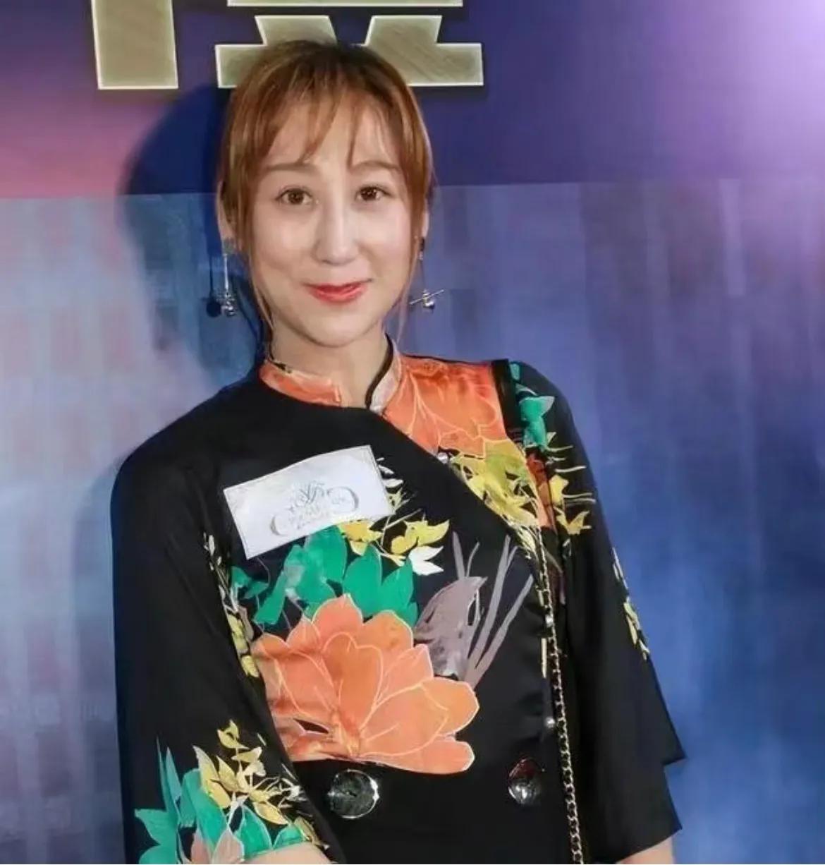 没人觉得她很可怕吗？                              