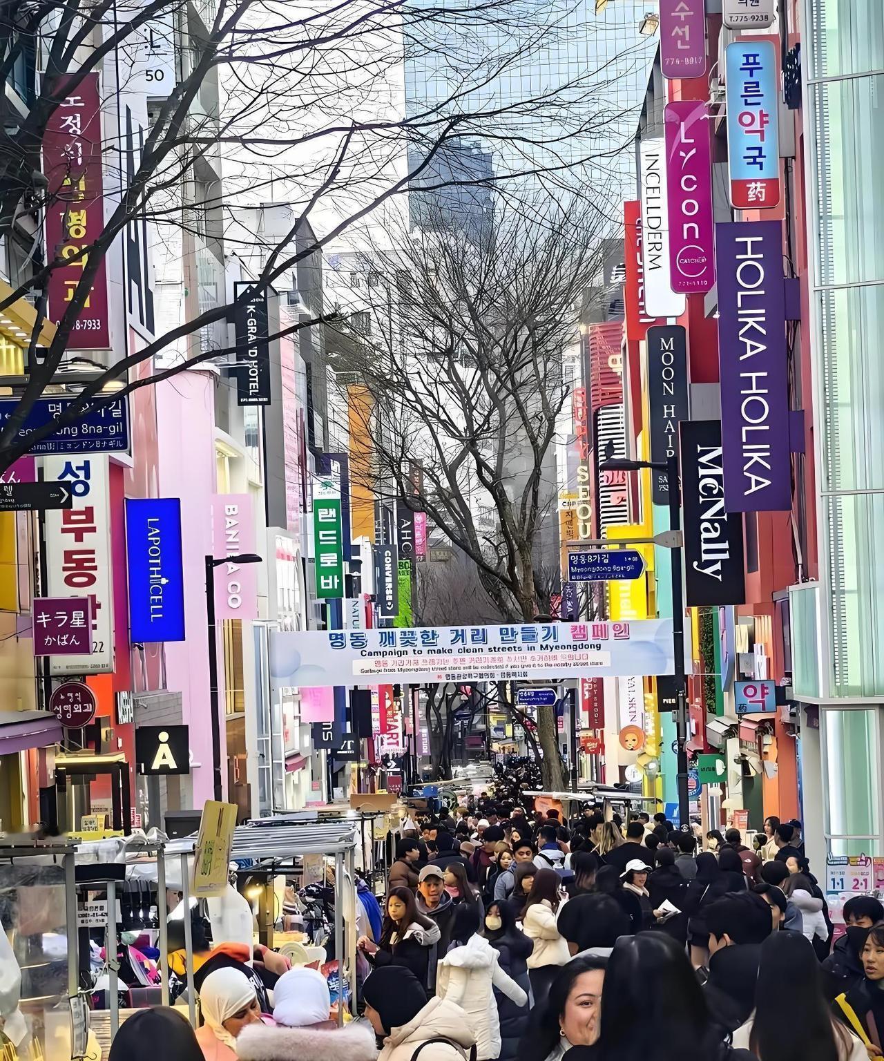 急报！首尔街头灰黑扎堆，生娃意愿再降的信号刺眼！
 
据最新报道，韩国统计厅公布
