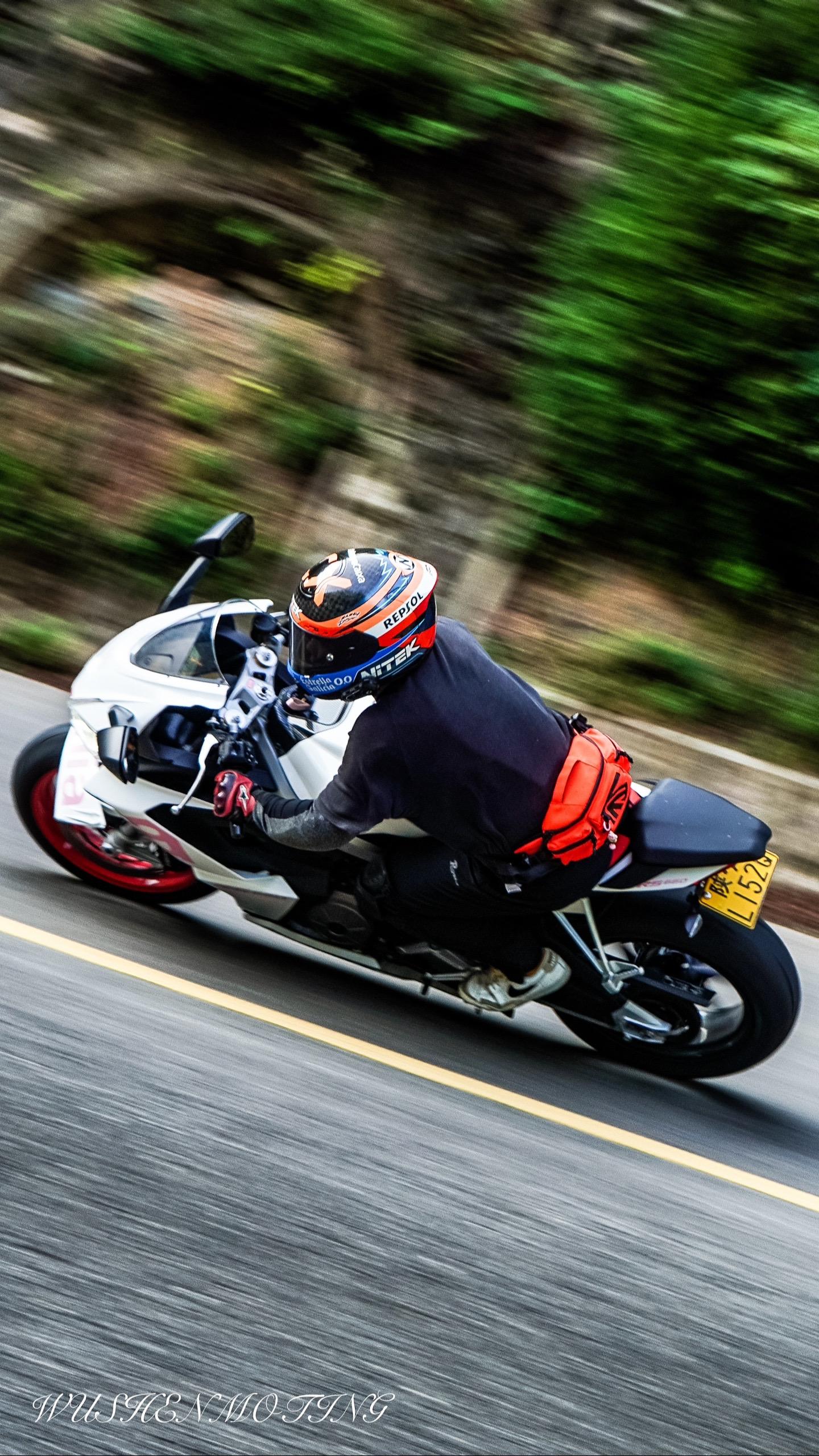 8/17骊山追焦。下山看猛男 上山看女骑