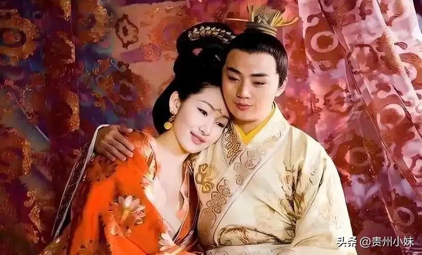 618年，李渊将表妹独孤氏许配给37岁的李密，定亲时，李渊拉着李密的手说道"朕跟