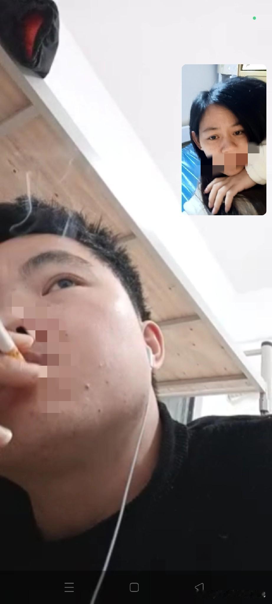 亲身体验，
最苦的夫妻，
莫过于异地，没有之一。
不到万不得已，夫妻千万不要异地
