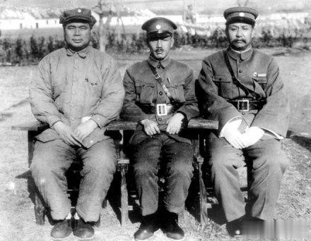 1929年中原大战前，国民党三大军阀头目蒋介石（42岁）、冯玉祥（47岁）、阎锡