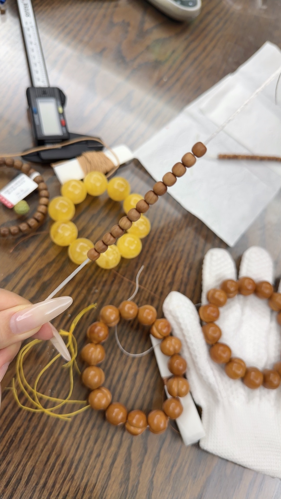 第二串手工搞定给我的老山檀，加了个绿松大圣