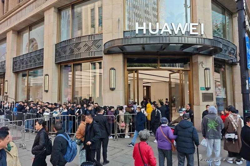 没钱红米也能用，毕竟手机就是一个工具！这和车子一个道理！