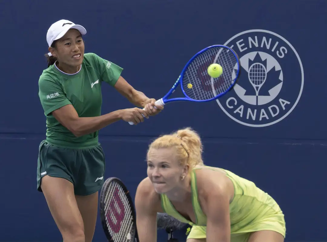张帅组合夺得多伦多站女双冠军在WTA1000多伦多站女双决赛中，头号种子张帅/西