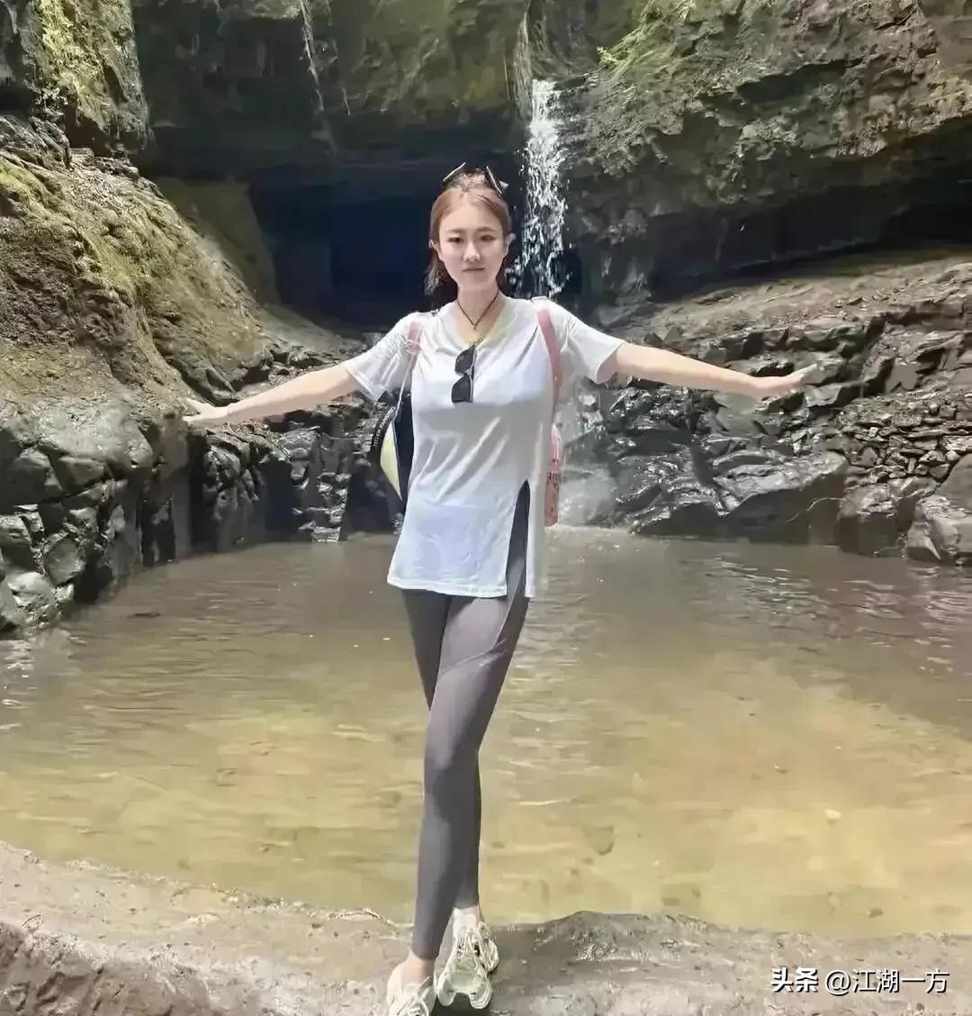 山野无轻行，青春需慎行：回望22岁女孩程梦圆南太行失联事件
 
盛夏的南太行，青
