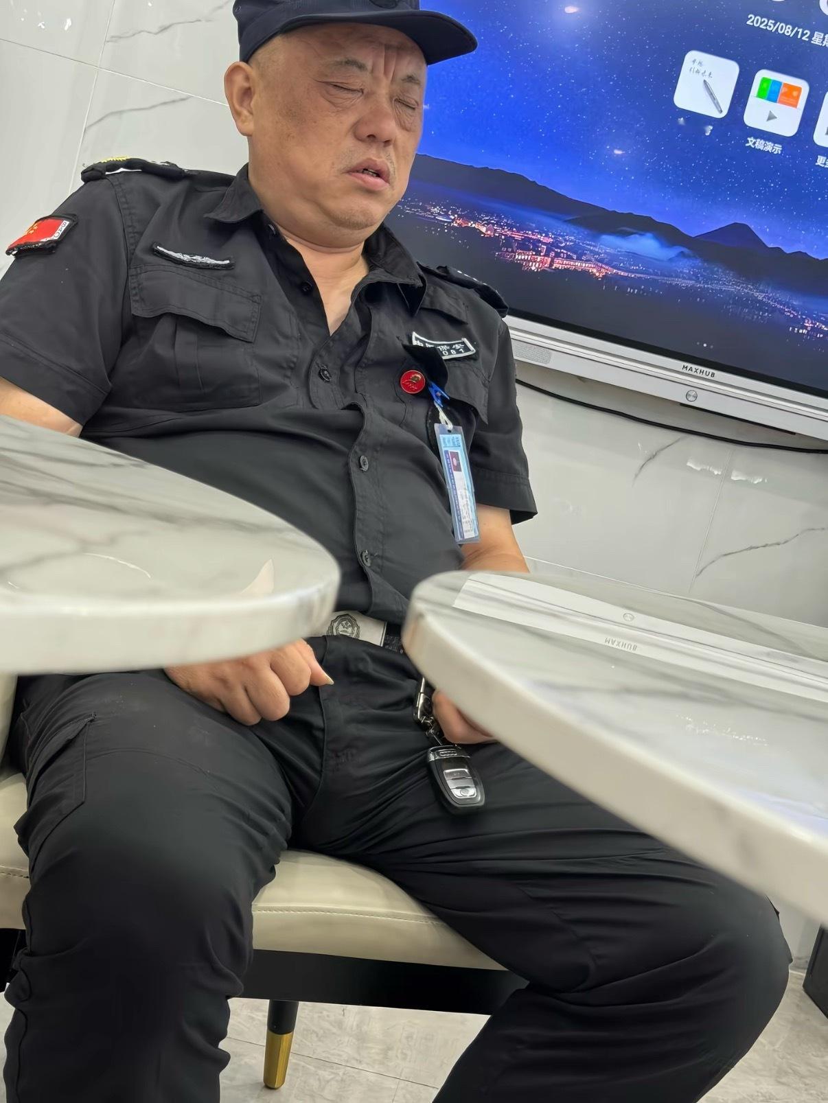 奥迪da爷是退休被返聘啊[doge] ​​​