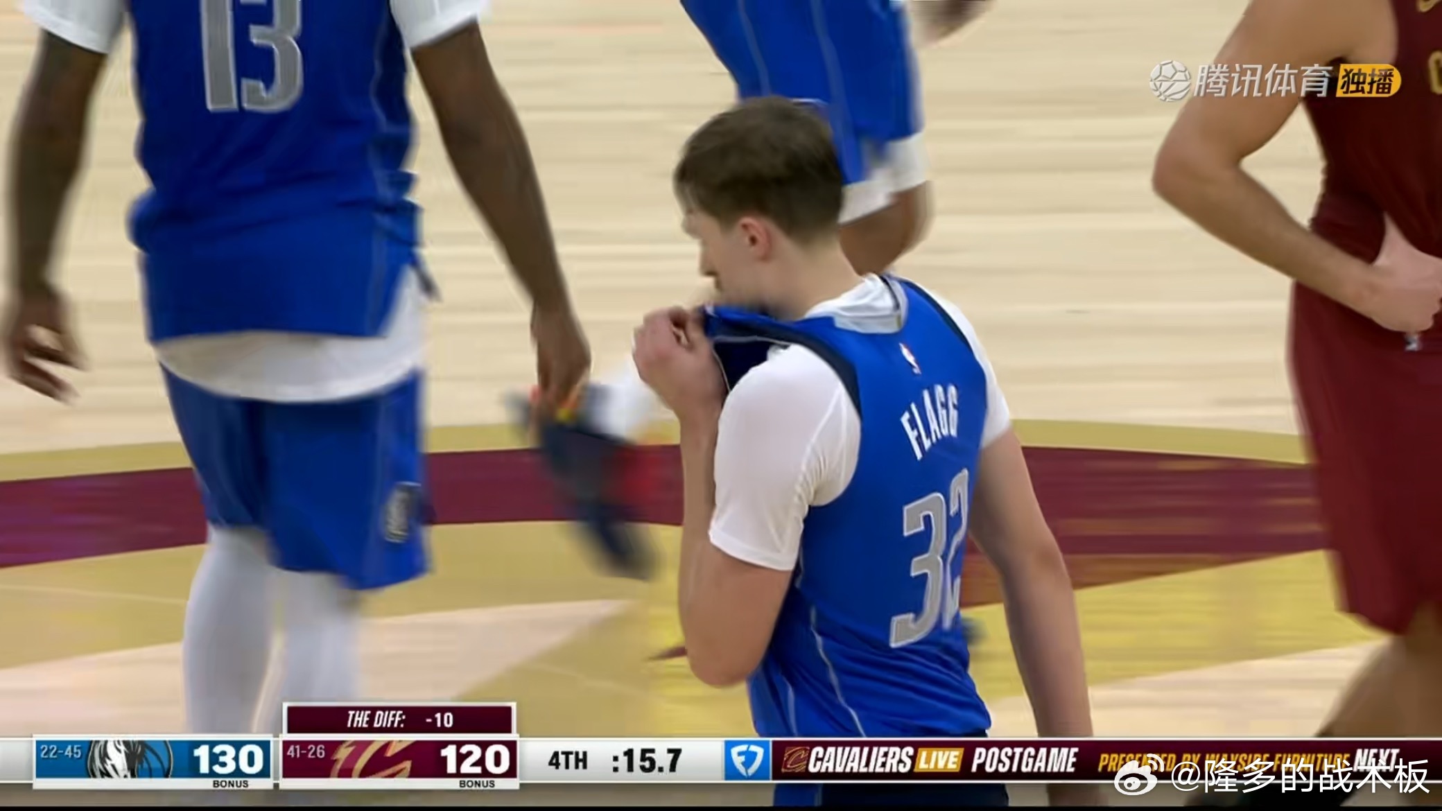 骑士主场120-130爆冷不敌独行侠，近5场2胜3负。米切尔26分，斯特鲁斯赛季