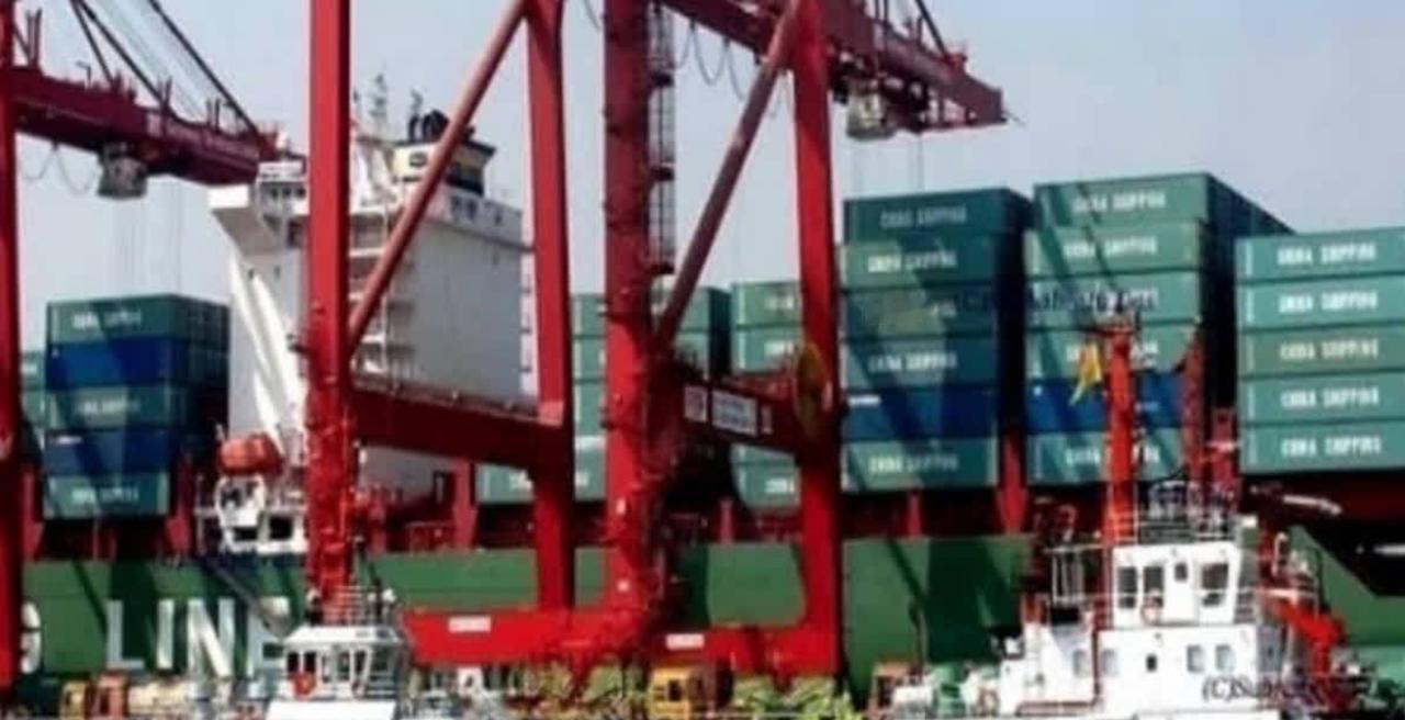 7月12日，印度方面声称，印度当局扣押一批从中国运往巴基斯坦的化学品。这些总共1