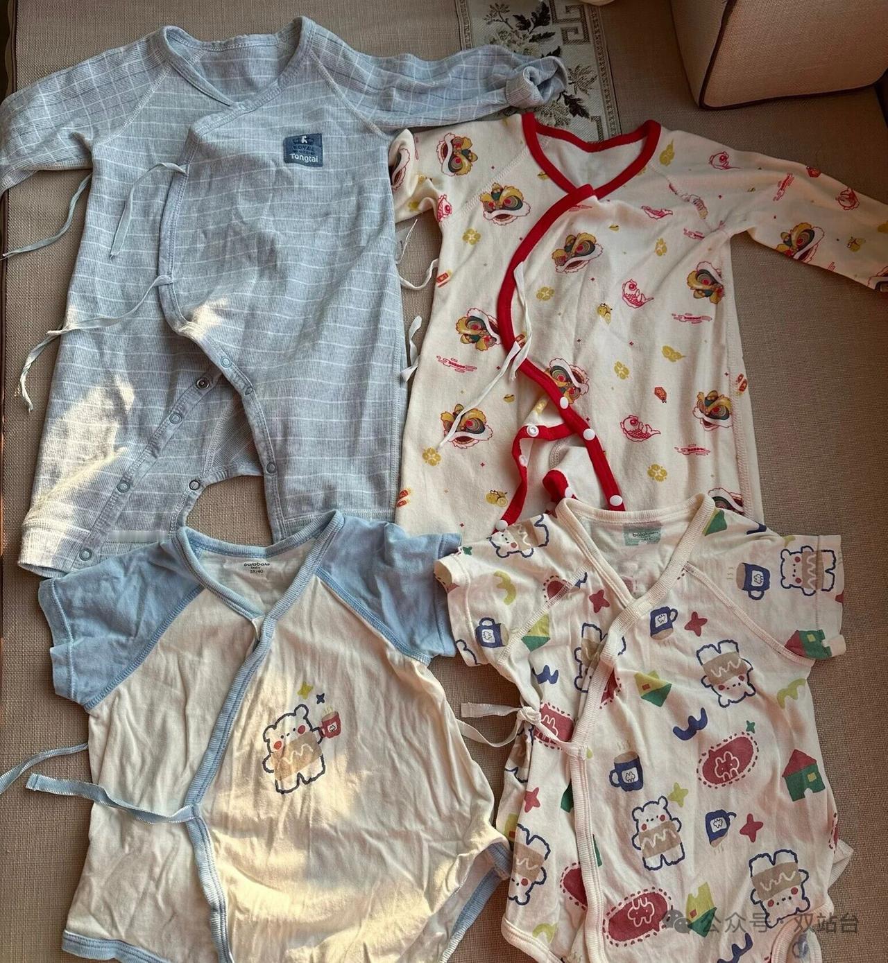 在闲鱼挂女儿30块的旧衣服后，我发现了赚钱的新路子

每次看到堆在家里的那些小衣