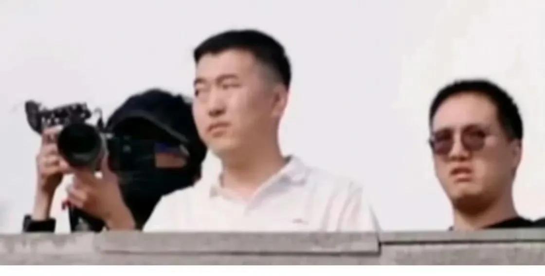 谁来救救《再见爱人》的工作人员，他们快“碎”了。[捂脸]

李行亮和麦琳半夜吵架