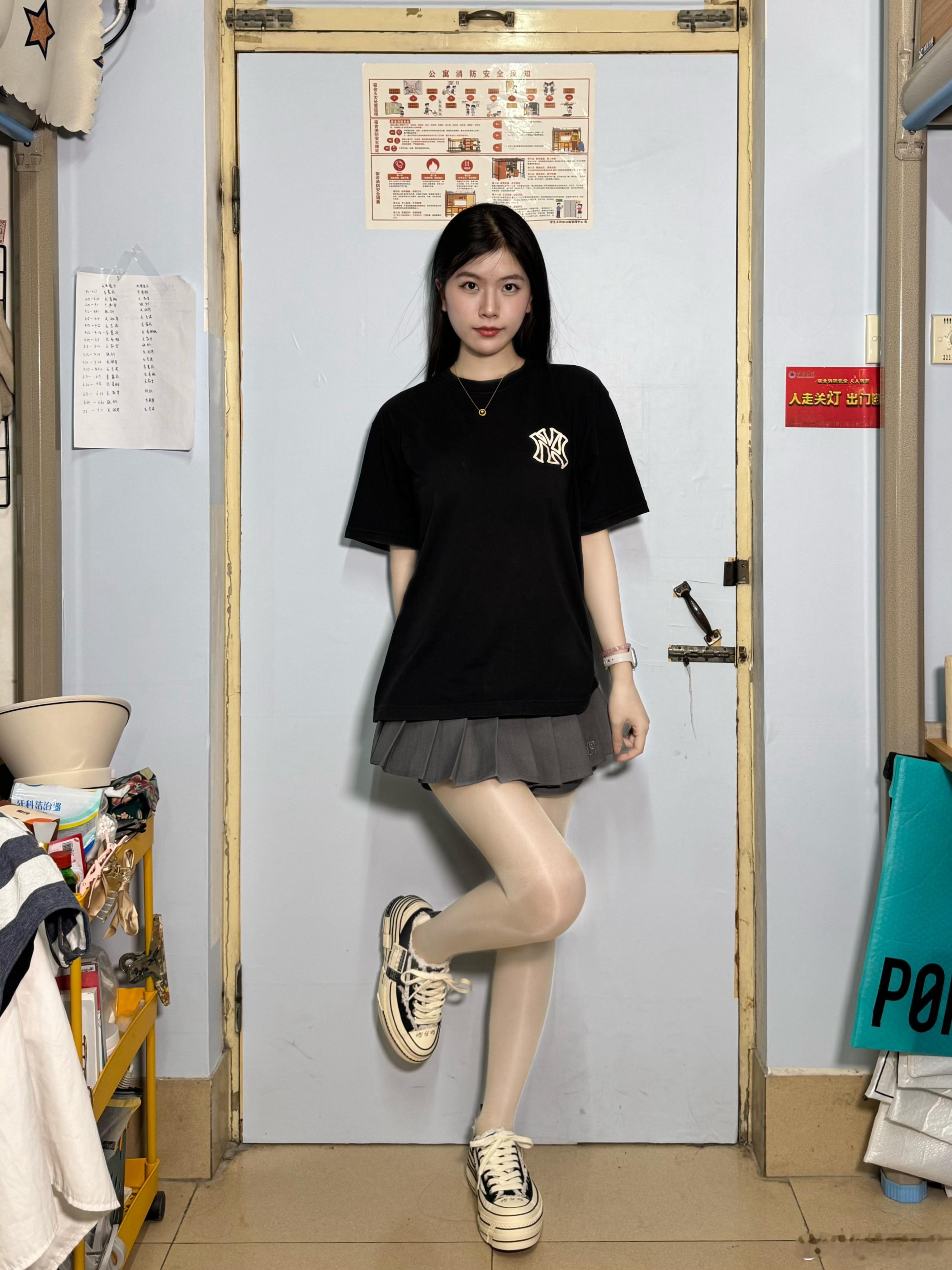 女大学生今日穿搭  ​​​