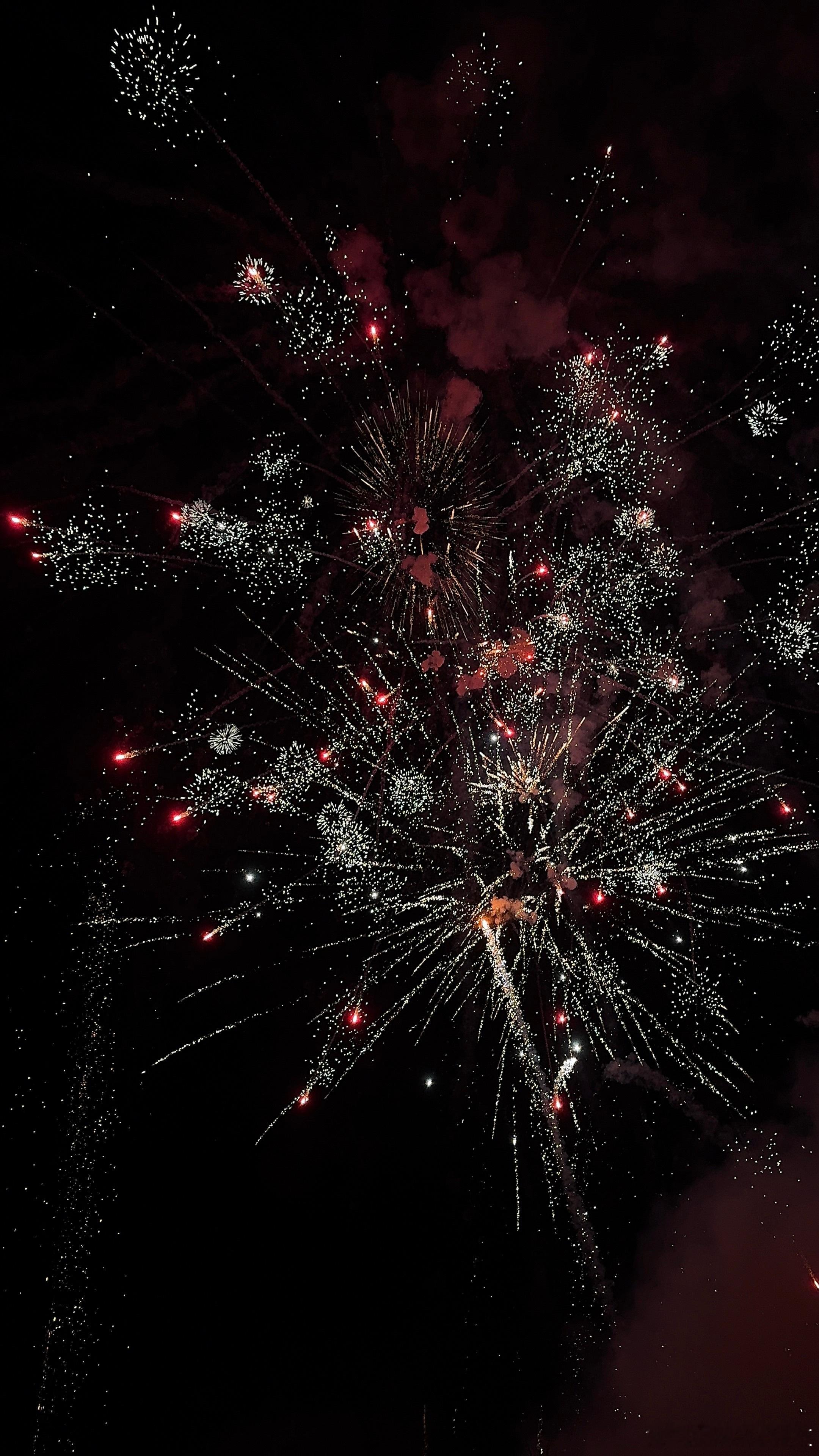 二手CCD价格暴涨为啥ccd价格会上涨呢？手机都可以拍出那么好看的照片哈…… 