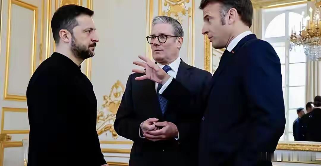 对特朗普28条停战协议泽连斯基选择拒绝，马克龙选择提供阵风战机，斯塔莫选择提供资