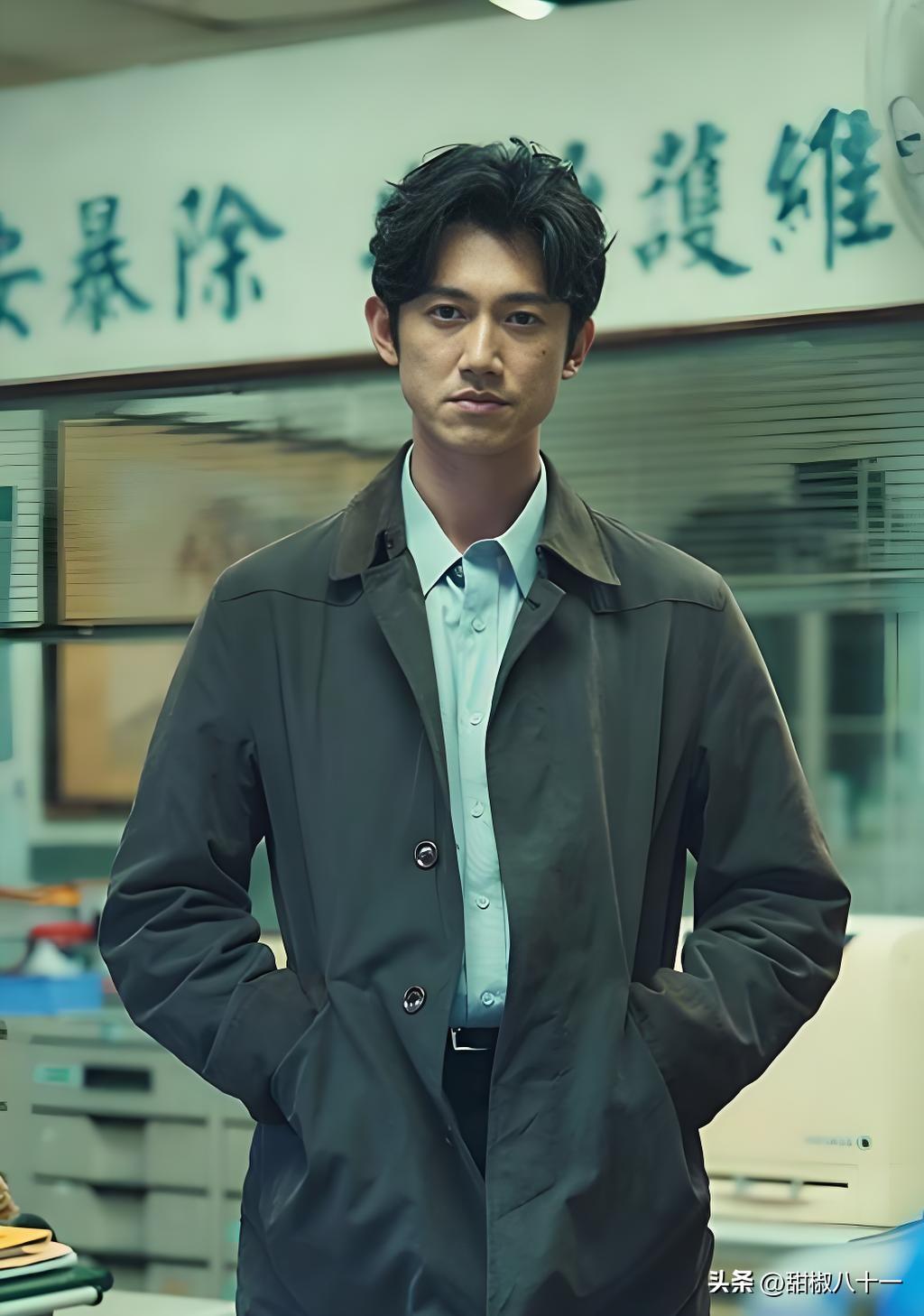 吴慷仁是个狠人，

看他《危险关系》专访，

才知道剧中他演的罗梁用火机烧自己手