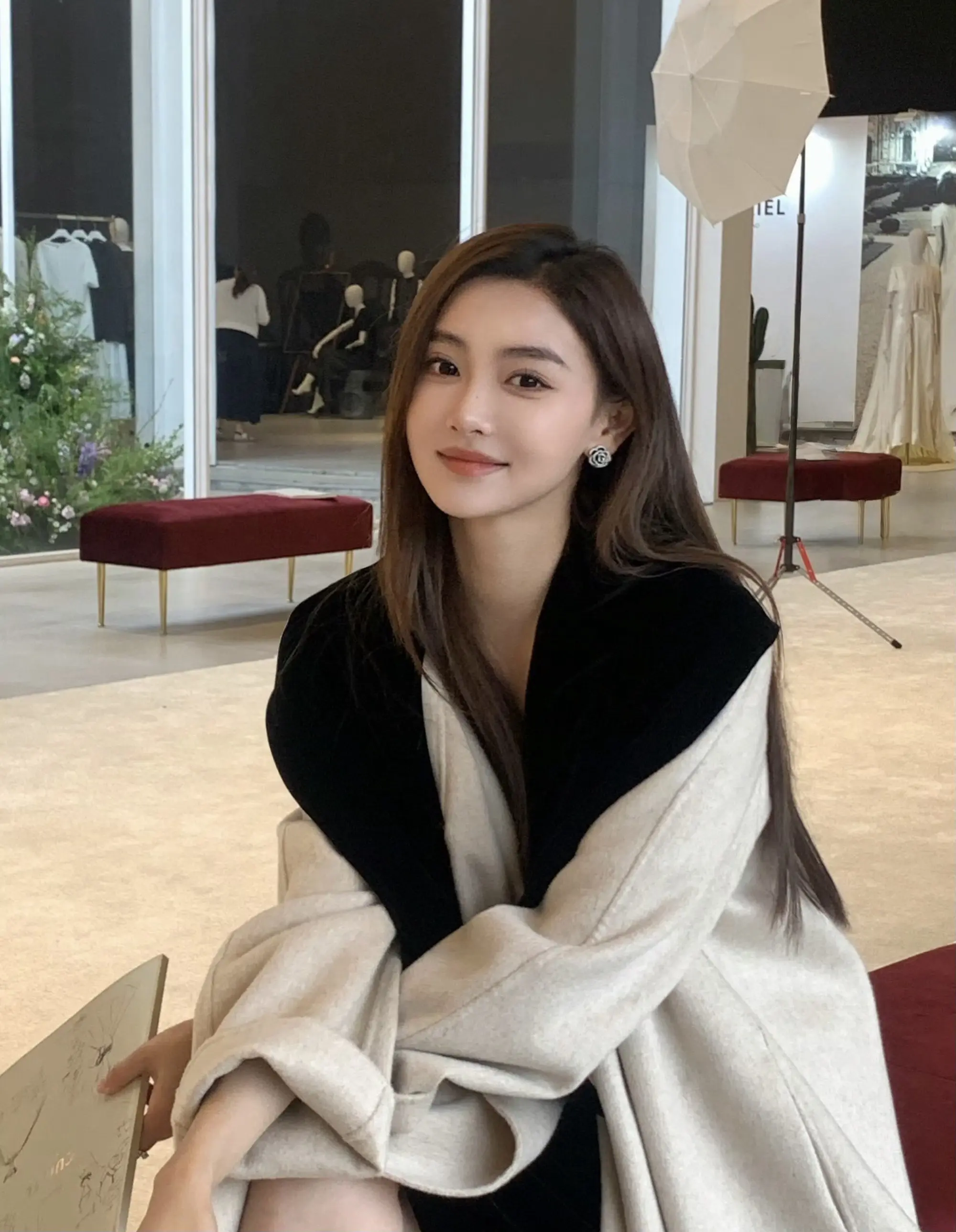 礼服。    礼服