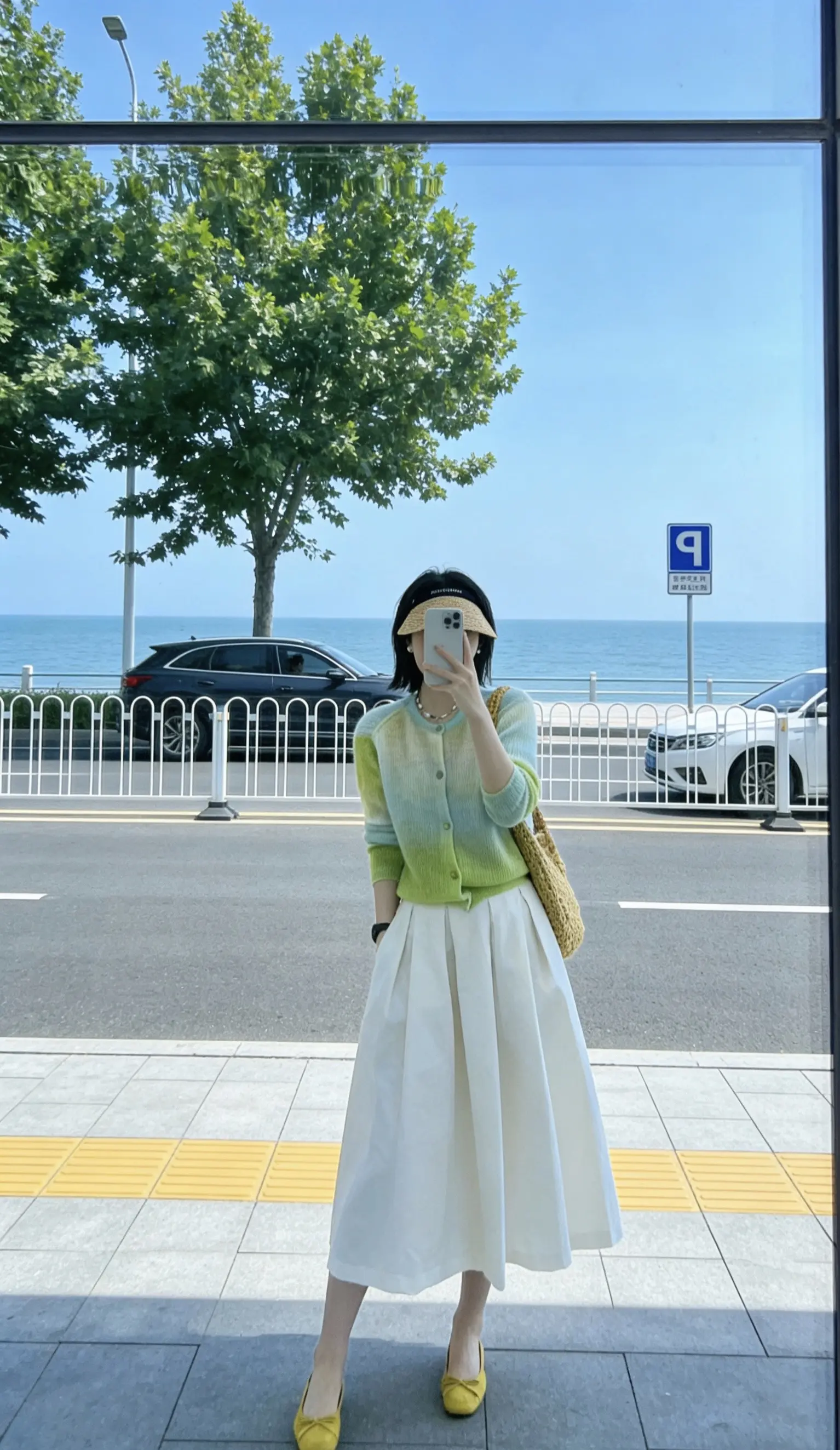 人生就是一个取舍的过程，可有可无可去可留，得之坦然，失之淡然，顺其自然...