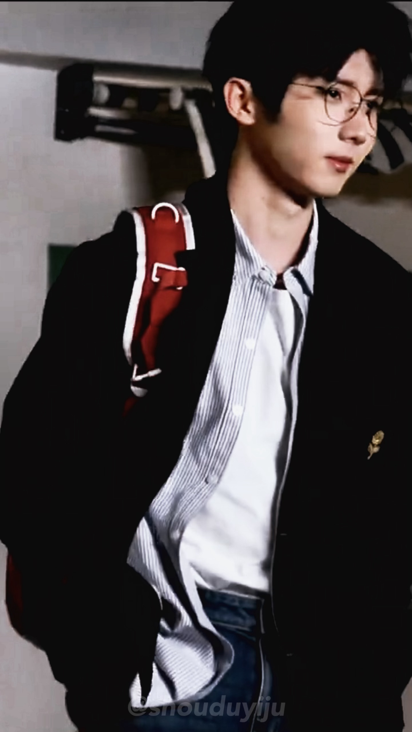 这完全是我们家白杨成年体🫶