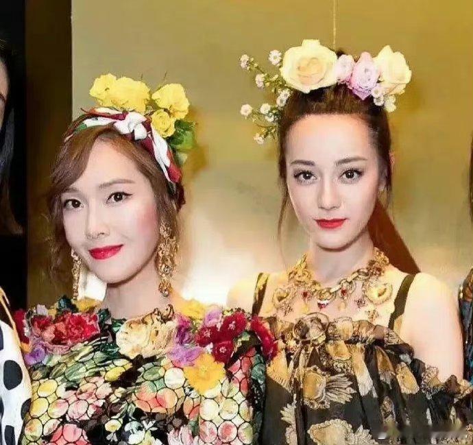 迪丽热巴单看还可以 怎么同框从来没赢过呢 ​​​