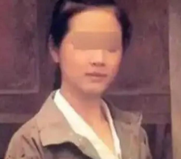 1963年，女会计带着全厂16000元工资神秘消失，杳无音讯！直到21年后，才知