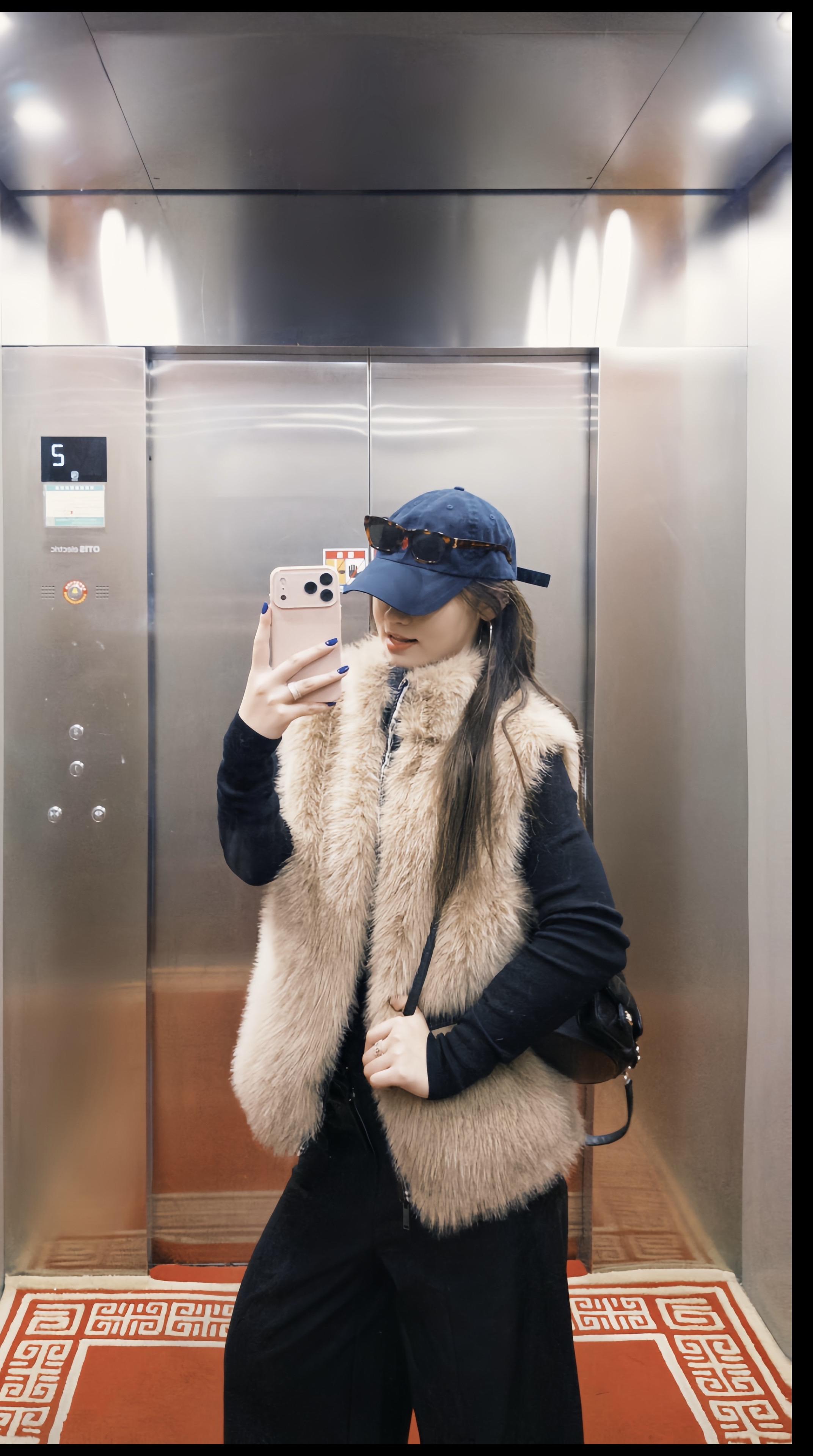 这一年 无论好与坏都快结束了 是成长是经历 旧事归于尽 往事清零 一切...