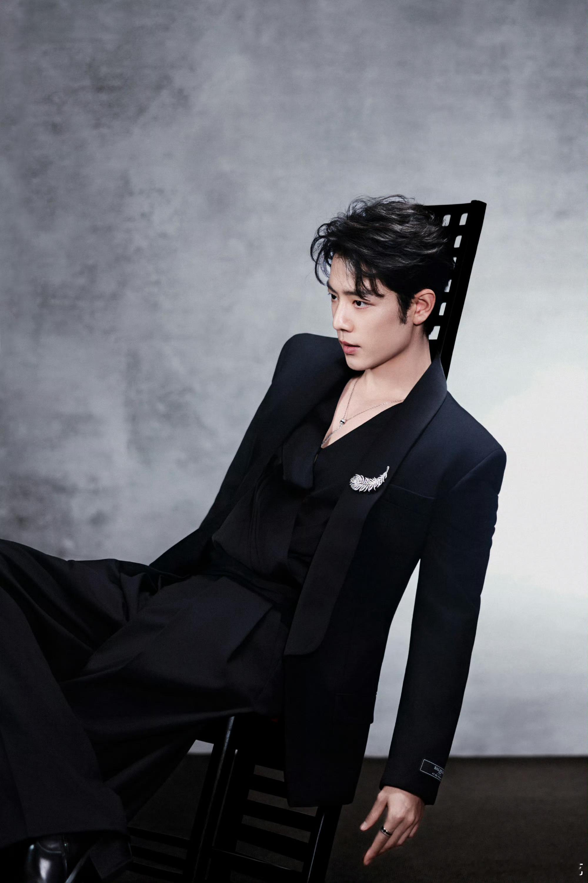 这个角度很曼妙啊 