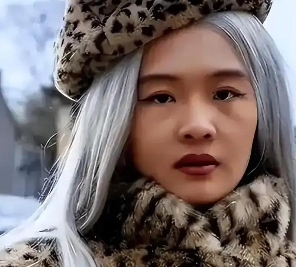 许可馨现在怎么样了？当年那个扬言“死也不回国”的留美学生，如今真的彻底消失了吗？