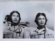 1967年越南战争期间，美军F-4反复进出我国领空。我军飞行员抓住时机，直接开火