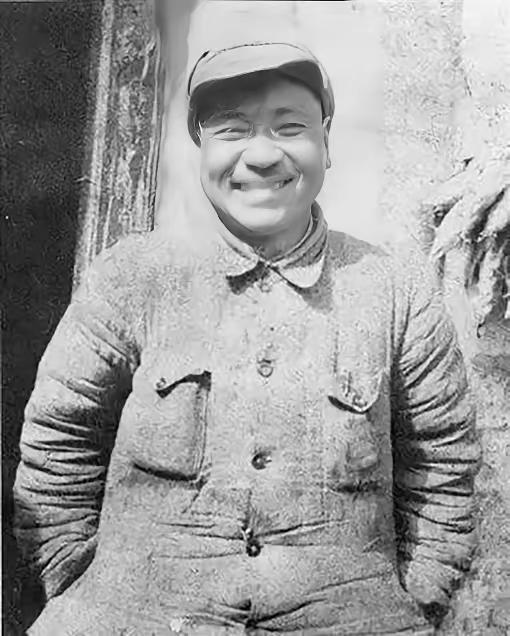 1939年，五重间谍袁殊，被76号逮捕，李士群要他招供，谁知他却一点不慌，反而淡