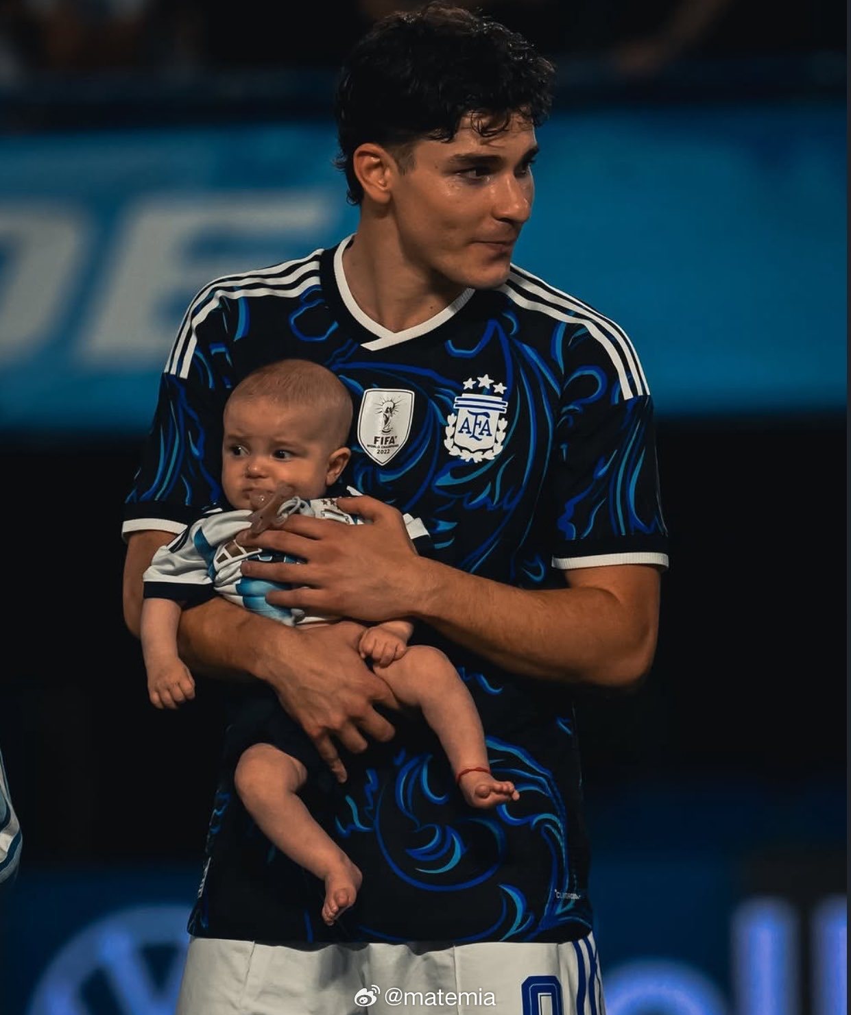 小宝AMADEO亮相博卡糖果盒😀阿尔瓦雷斯阿根廷5比0赞比亚