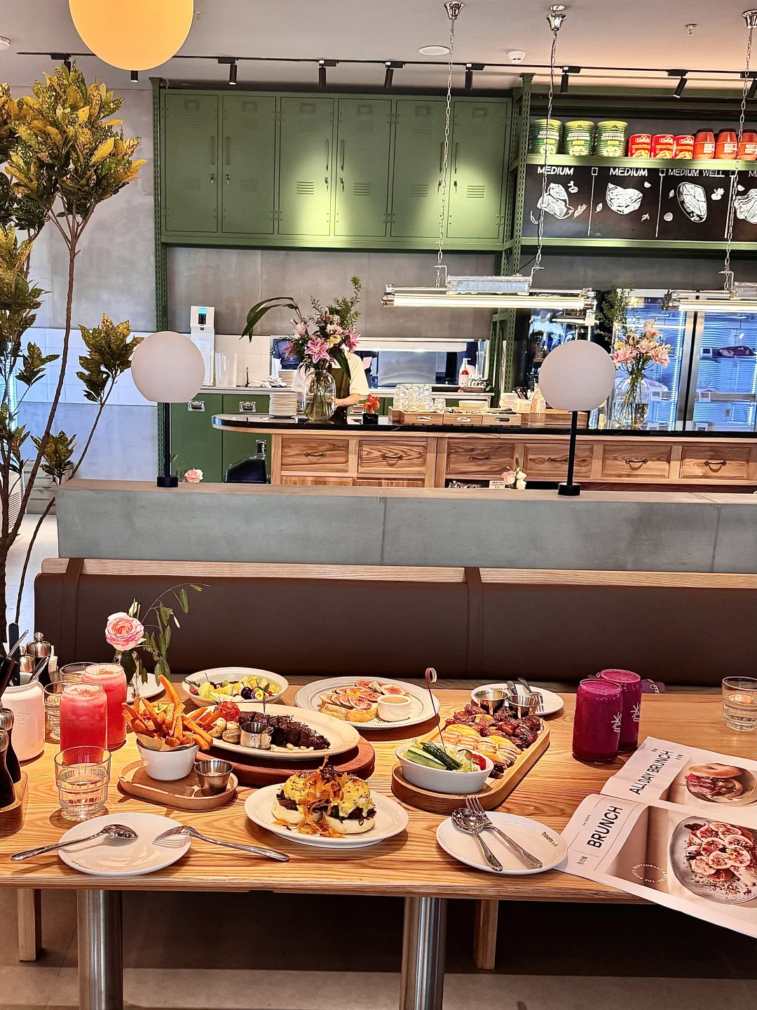 贵阳首店。。终于开了。。。巨新巨浪漫啊。。