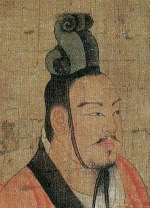 但很多人忽略了最关键的前提：推恩令能够推行，核心在于诸侯王手中确实有土地可以分封