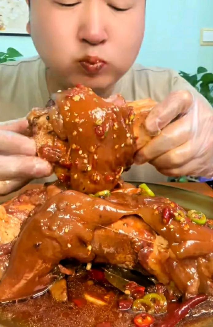 美食佳肴，香气扑鼻。#美食绝伦# #美食的魅力何在# #美食分享乐趣# #美食的