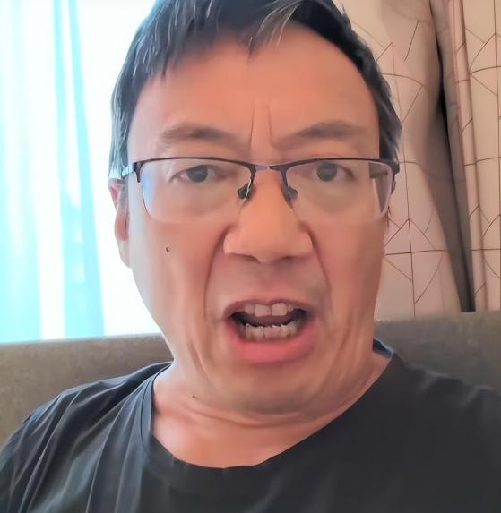 导演秦晓宇公开发视频痛批汤家凤！没想到汤家凤仅甩出一句反问直接绝杀：“你的电影为