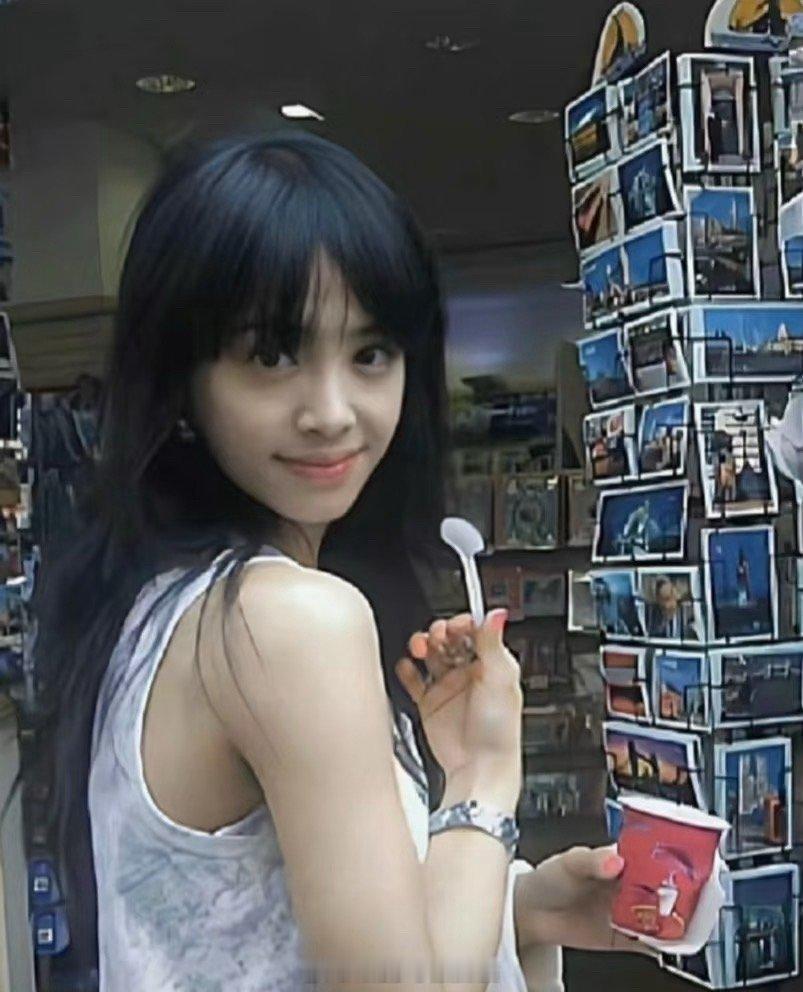 女明星早期无滤镜照片 