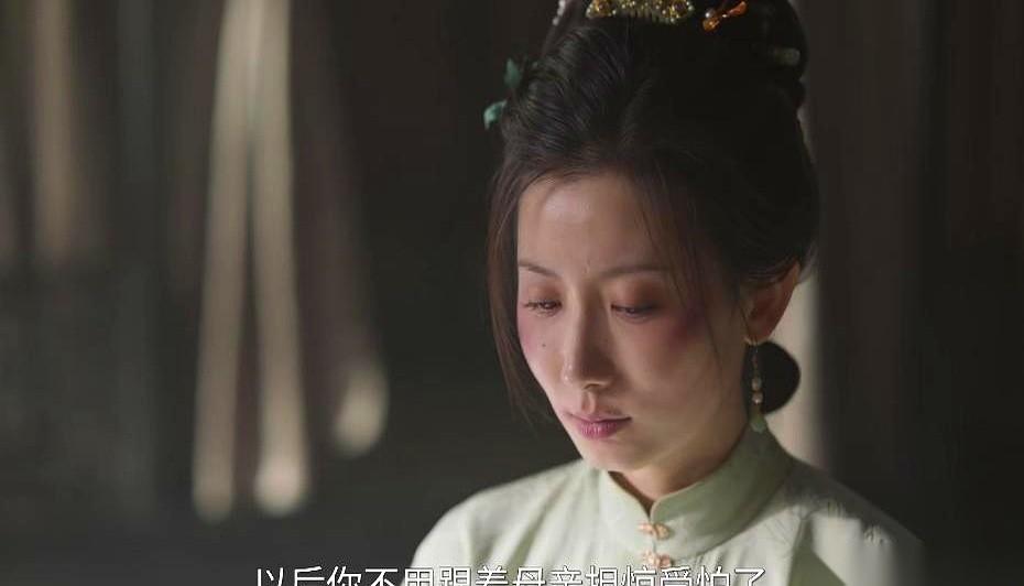林锦岐在公堂上主动扛下了总计二百大板的杖责。
他硬吃这顿皮肉苦，为的是日后能带着