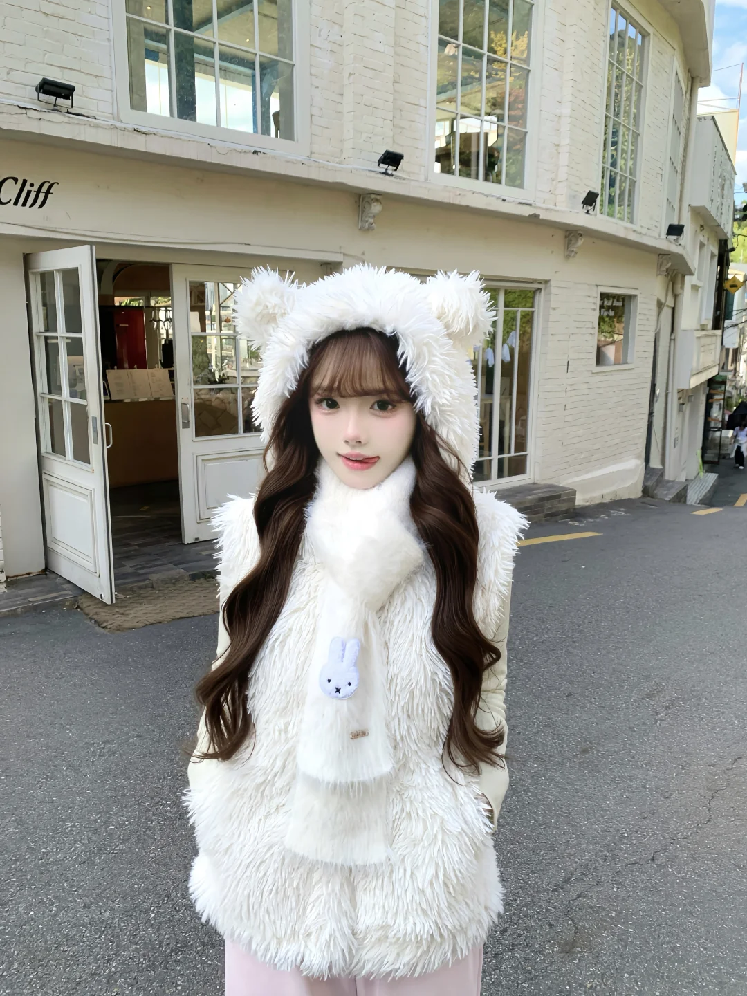 (̨̡՞ . .՞)̧̢ Z☡zᶻ