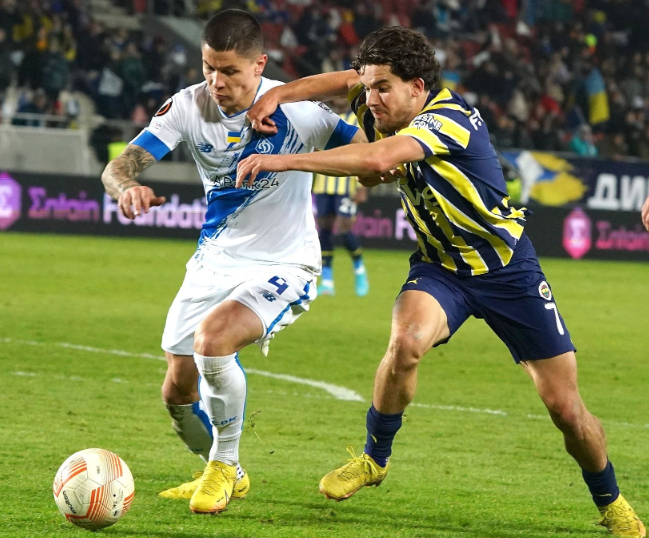 罗马诺：布莱顿签约卡迪奥卢谈判取得进展，球员已同意个人条款8月15日讯 据转会专