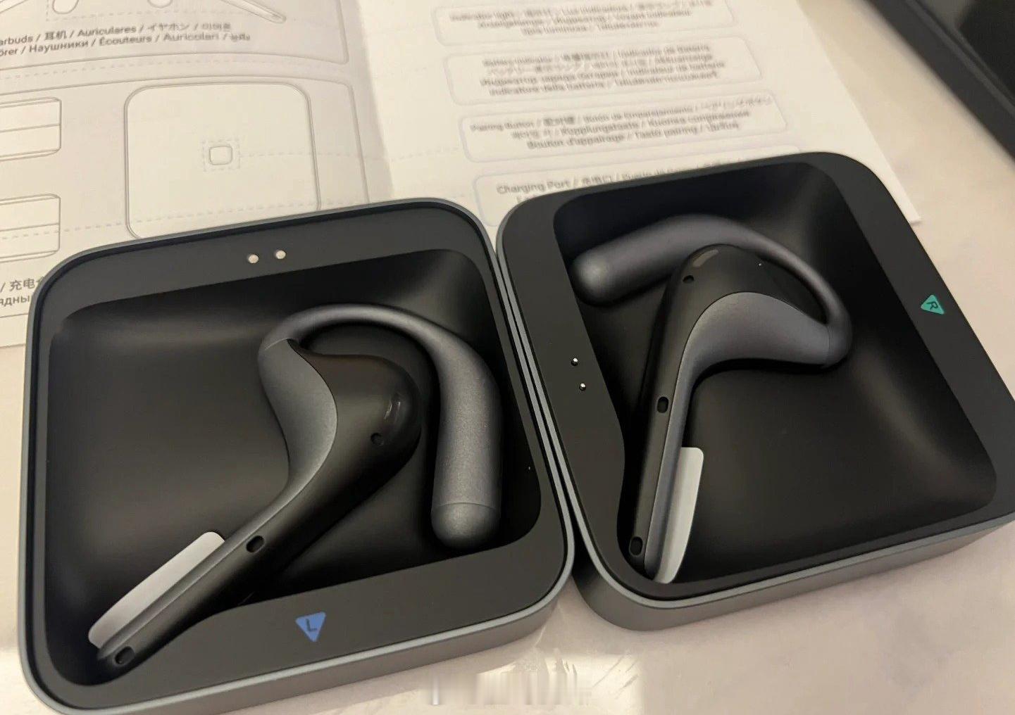 时空壶W4 Pro翻译耳机🎧开放式耳机，不入耳的佩戴方式，不用担心不卫生。使用