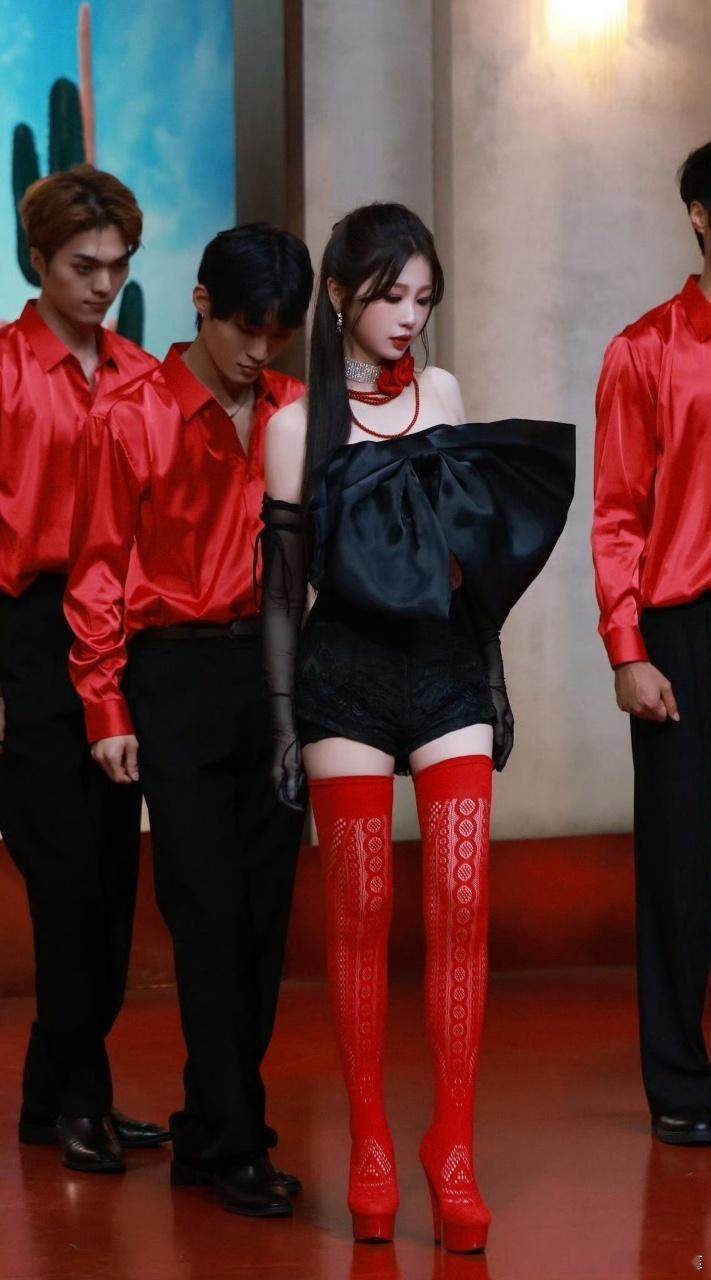 虞书欣Performancevideo  诚邀大家来查收虞书欣《Spicy Ho