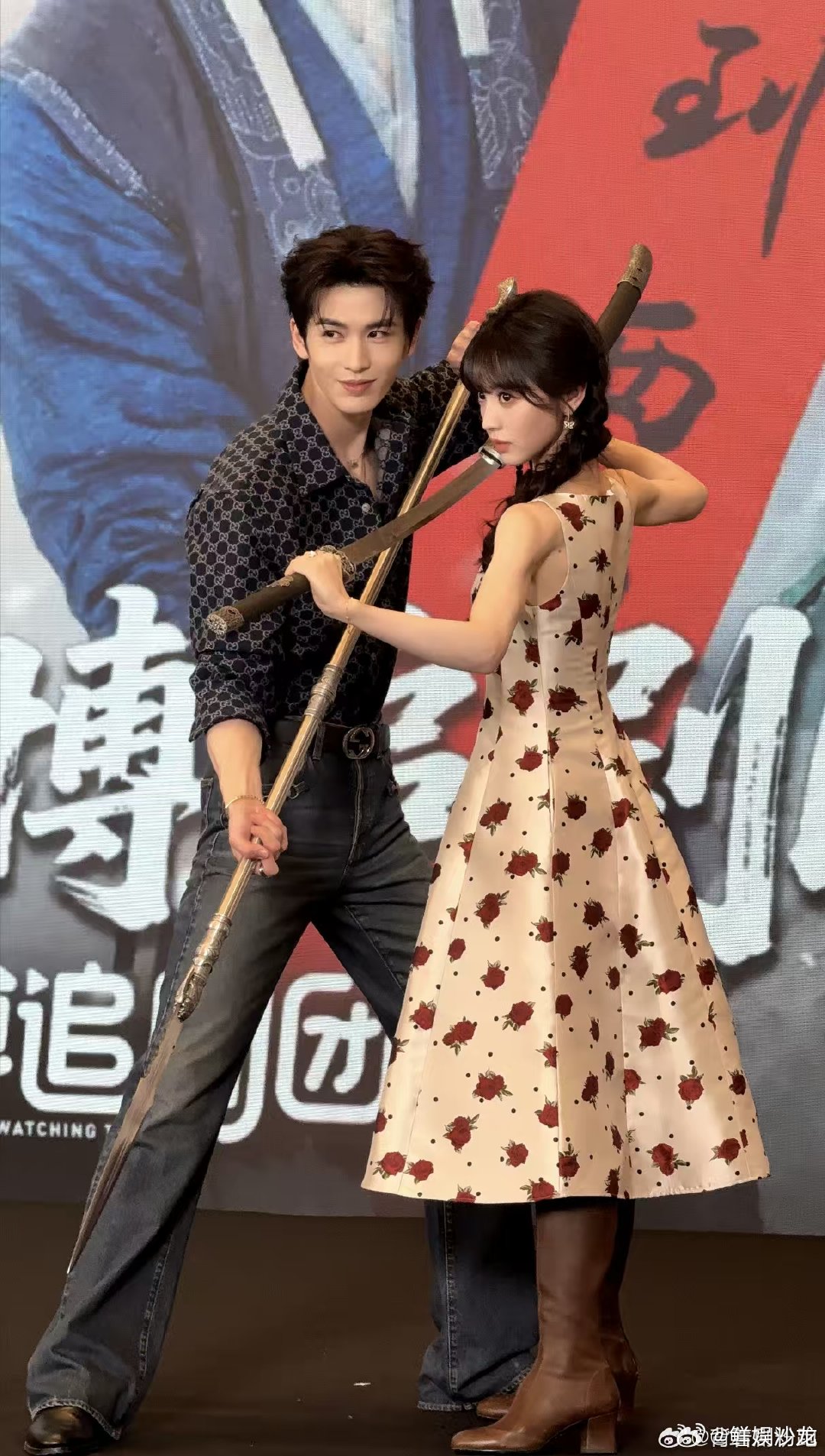 张凌赫田曦薇权威张凌赫田曦薇权威夫妇逐玉追剧团 权威夫妇在线发糖，坐等大号上线解