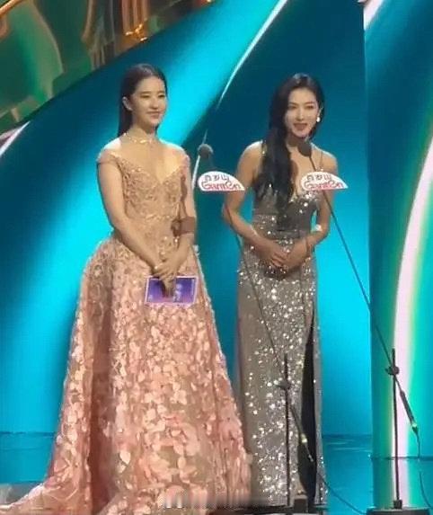 刘亦菲和万茜谁状态更好？ 

37岁不婚不育不运动🆚42岁已婚已育有运动 ​