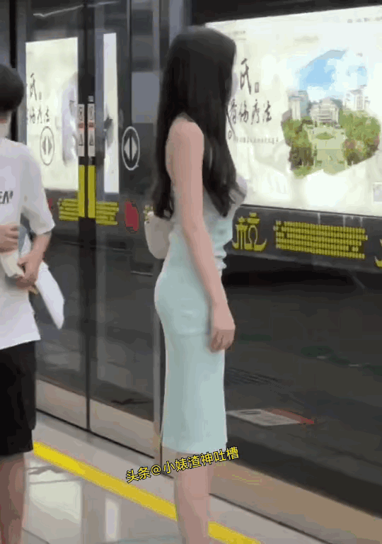 小姐姐这样的条件，不应该单身吧[微笑]